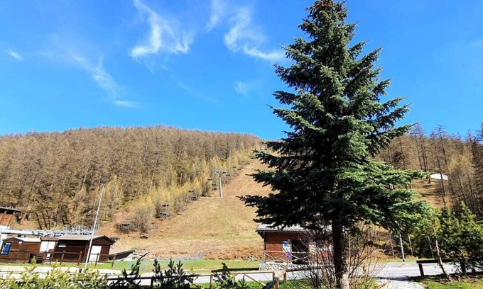 Borgata Sestriere Apartamento | Maison des skieur- ski out