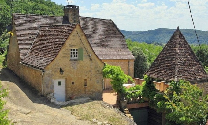 Vezac Casa | "Maison du Mage" in a quiet hamlet, 10mn from Sarlat