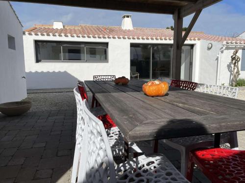 Noirmoutier-en-l'Ile Casa | Maison en bord de mer à Noirmoutier : 3 chambres, jardin clos, internet, parking, plage à 250m - FR-1-224B-646