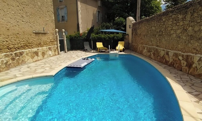 Puisserguier Casa | acondicionado encantadora casa con piscina privada cerca de la playa de Valras y Béziers