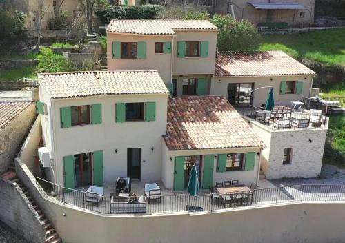 Esparron-de-Verdon Casa | Maison Familiale à Esparron-de-Verdon avec Terrasse Privée