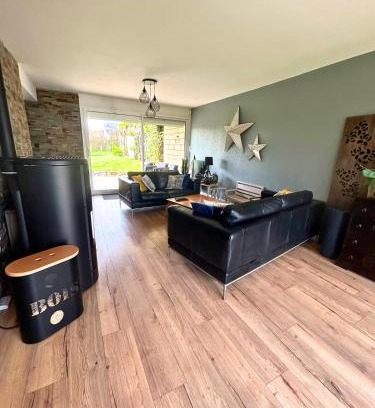 Cambes-en-Plaine Casa | Maison familiale 3 chambres - Jardin clos BBQ linge inclus - Entre Caen & la Mer - Parking - arrivée autonome - professionnels bienvenus
