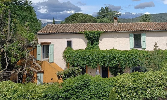 Laroque Casa | Maison Familiale Rénovée, au Bord de Lhérault. Grandes Pièces à Vivre