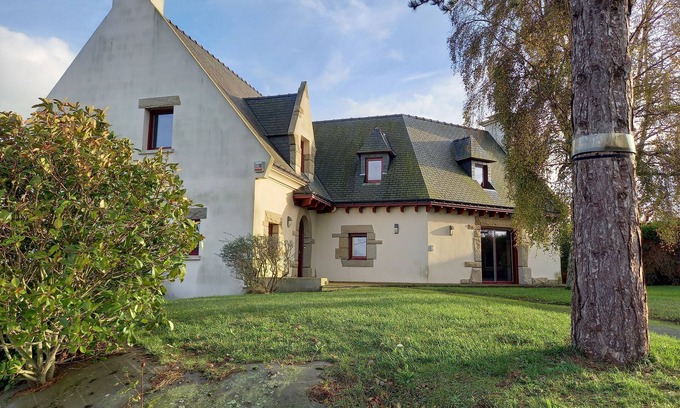 Langueux Casa | Maison Familiale Toute Équipée Avec Grand Jardin et vue sur les Grèves