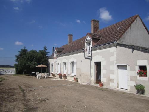 Chaumont-sur-Loire Casa | Maison familliale près de Chaumont-sur-Loire : calme, bien équipée, idéale pour découvrir les Châteaux. - FR-1-491-379