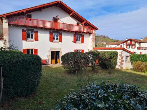 Saint-Etienne-de-Baigorry Casa | MAISON IRIBERRIA