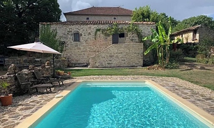 Saint-Antonin Noble Val Casa | Maison Charmante et de Caractère Avec Piscine