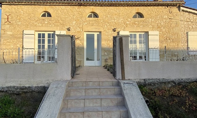 Saint-Quentin-de-Caplong Casa | Maison Traditionnelle en Campagne