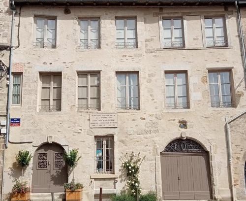 Saint-Leonard-de-Noblat Cama Y Desayuno | Maison gay lussac