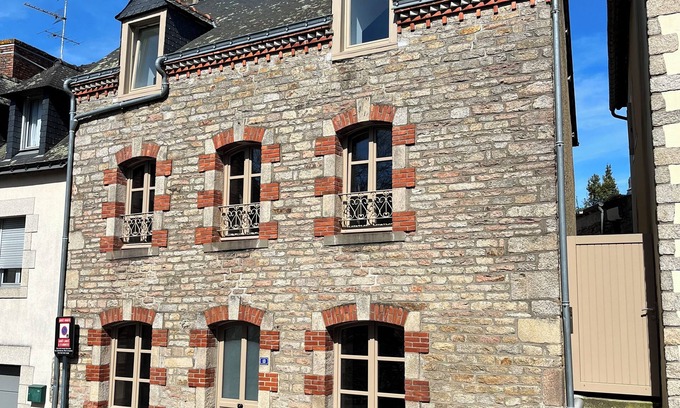 Josselin Casa | Maison grande capacité - L’Escale Enchantée - Josselin