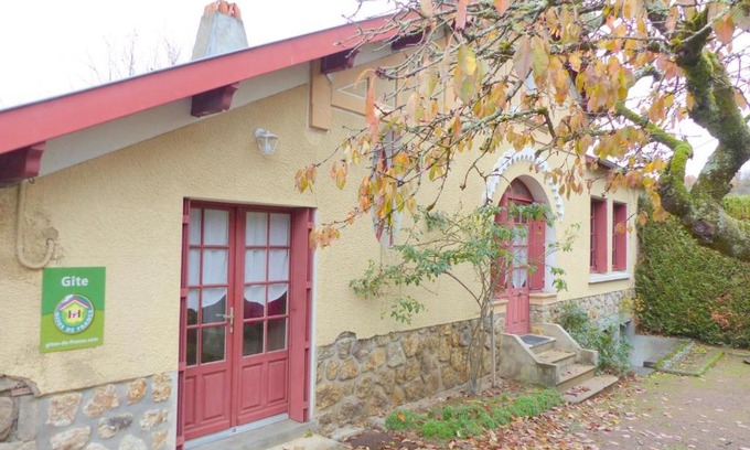 Herisson Casa | Maison indépendante près du village médiéval avec jardin clos, parking et équipements complets - FR-1-489-15