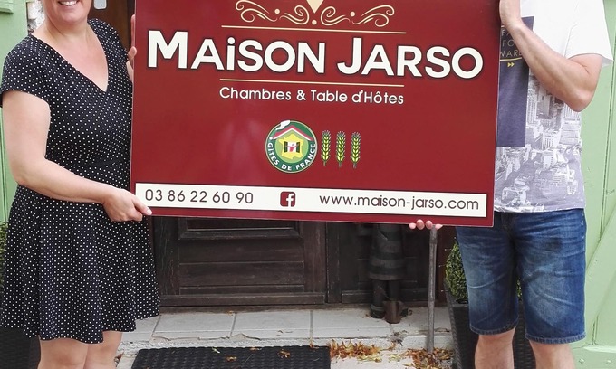 Saint-Martin-du-Puy Cama Y Desayuno | Maison Jarso