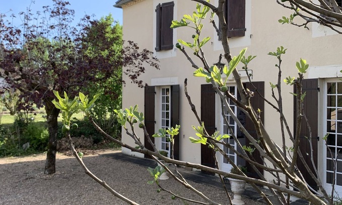 La Fagette Casa | Maison Lancosme", Périgourdine, enclosed parking on private grounds.