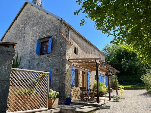 Magny-Lambert Casa | Maison les Bleuets - Hot tub