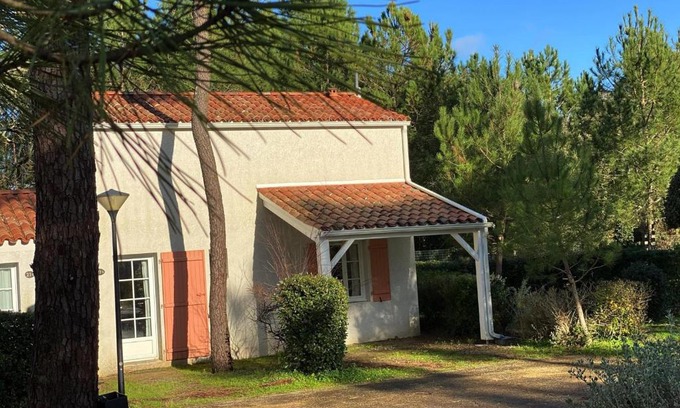 Longeville-sur-Mer Casa | Maison Longeville-sur-Mer, 4 pièces, 6 personnes - FR-1-336-103