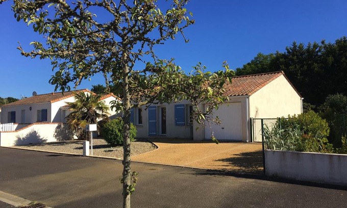 Longeville-sur-Mer Casa | Maison Longeville-sur-Mer, 3 pièces, 5 personnes - FR-1-336-85