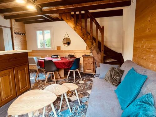 Saint-Jacques-des-Blats Casa | Maison montagne Lélou - 4 à 6 personnes - Saint Jacques des blats