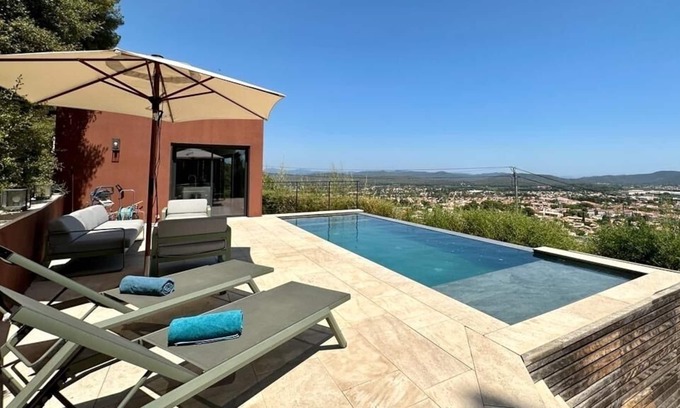 La Farlede Casa | Maison Moderne Avec vue Imprenable, Piscine et Jardin
