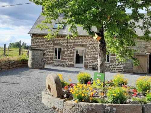 Saint-Fraimbault Casa | Maison Normande Authentique, Accessible PMR, Animaux Bienvenus, Activités Nature et Calme Assuré - FR-1-497-74