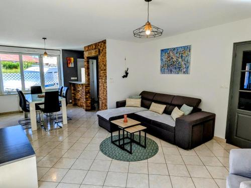Longchamps-sur-Aire Casa | Maison plain pied avec jardin clos à Longchamps - FR-1-585-137