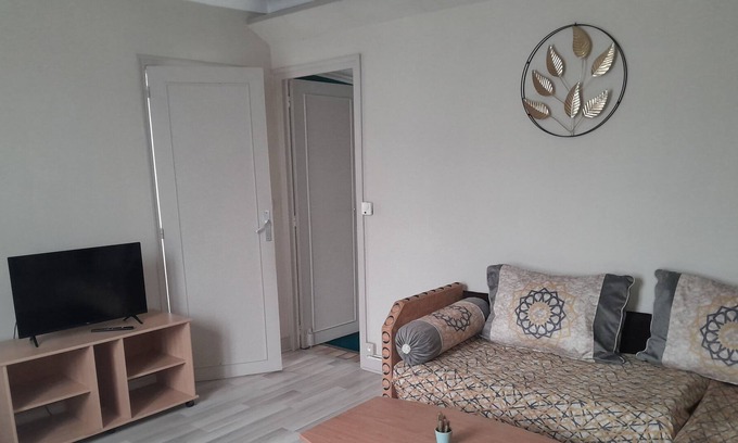 Tremblay-en-France Casa | Maison Plain Pied Jardin Parking Proche Toutes Commodités