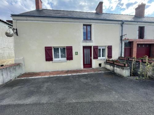 Nouan-sur-Loire Casa | Maison plain-pied 3 ch avec sdb privatives, cour et jardin, proche Blois et châteaux de la Loire - FR-1-491-424