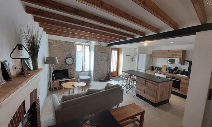 Coulon Casa | Maison plein centre COULON MARAIS POITEVIN