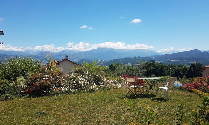 Pelleautier Casa | Maison Près de Gap, Tallard et Ceüse et du lac de Pelleautier