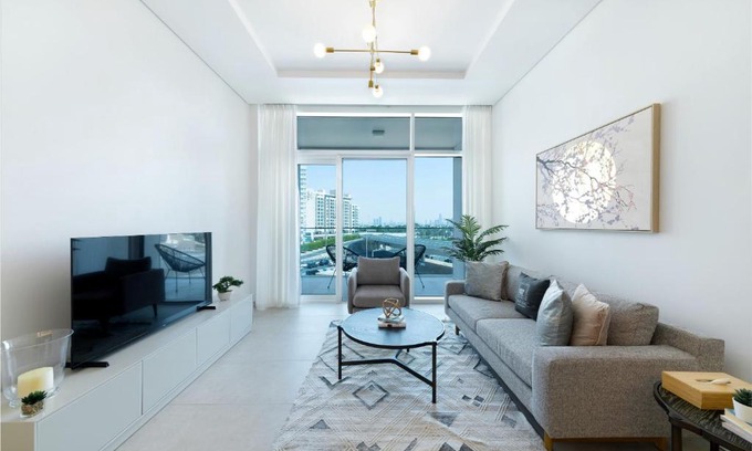 Jumeirah Lake Towers Apartamento | Maison Privee - Urban Resort with Golf Course Views, Close to Beach
