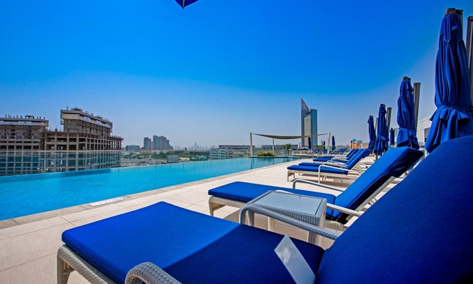 Dubai Media City Apartamento | Maison Privee - Chic Coastal Escape w/ Sea Views on Palm Entry
