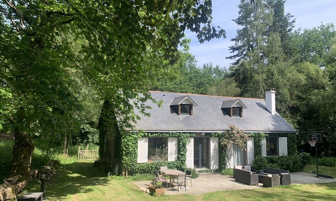 La Chapelle-sur-Erdre Casa | Maison Rénovée au Calme de la Campagne et Proche de la Ville
