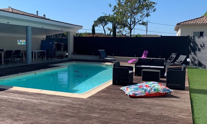 Bonnetan Casa | Maison Récente Avec Piscine