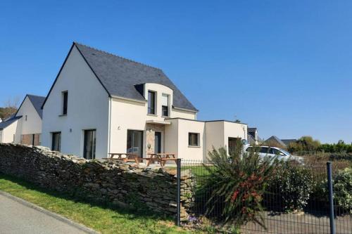 Saint-Jacques Casa | Maison récente avec vue mer, plage et port à pied