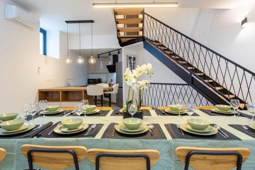 Vauban Apartamento | Maison rénovée Climatisée avec Sauna et Baby-Foot