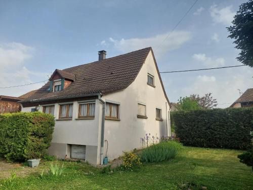 Sainte-Croix-en-Plaine Casa | Maison spacieuse à Sainte-Croix-en-Plaine avec jardin