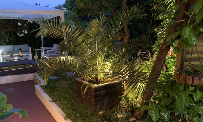 Sevres Casa | Maison Spacieuse à Sèvres de 200m2 Avec 3 Chambres, un Beau Jardin