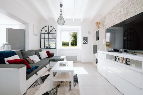 Besneville Casa | Maison spacieuse avec jardin - 10 min plage