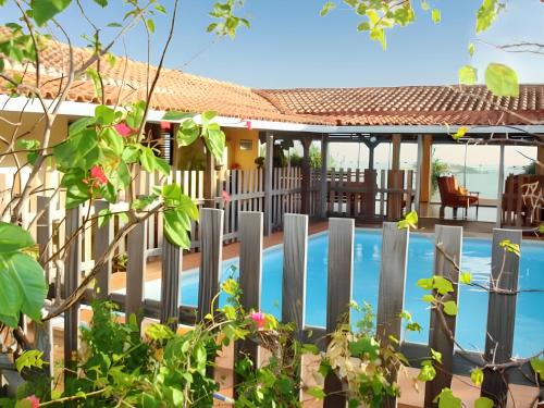 Le Francois Casa | Maison spacieuse avec piscine privée à Le François