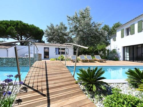 Les Portes-en-Re Casa | Maison spacieuse avec piscine et accès plage - FR-1-434-69