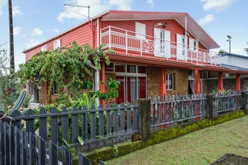 Saint-Andre Casa | Maison spacieuse et charmante a Saint Andre Jardin cloture