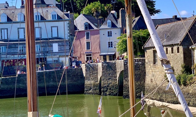 Auray Casa | Maison Triplex Avec Jardin et vue sur le Port de Saint-goustan