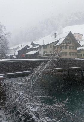 Schwanden Casa | Maison trois chambres