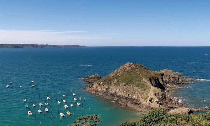 Plourhan Casa | Maison Ty Rozame, à 5 Minutes des Plages de St Quay Portrieux, à la Campagne
