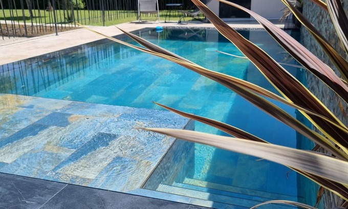 Maubec Casa | Maison vue sur le Lubéron Avec Piscine Miroir