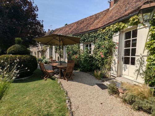 Yevre-le-Chatel Casa | Maison XVIIIe avec jardin privatif - Yèvre le Châtel - FR-1-590-440