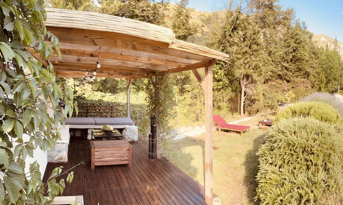 Tourrette-Levens Casa | Maisonette between sea and mountain
