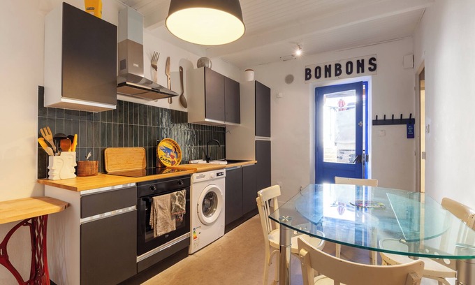 Saint-Henri Casa | Maisonnette 6-8 Pers with terrace and Wi-Fi