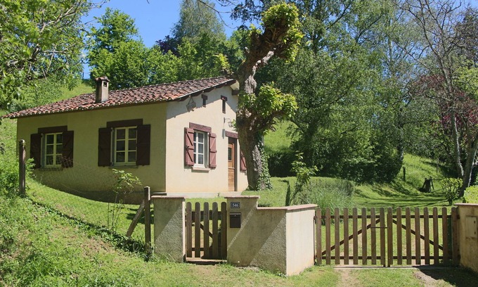 Saint-Perdoux Casa | Maisonnette au Calme. Idéale en Famille ou Entre Amis. Animaux Acceptés!