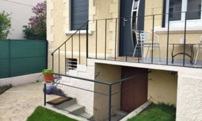 Eaubonne Casa | Maisonnette + garden Near Enghien les Bains Casino and racetrack