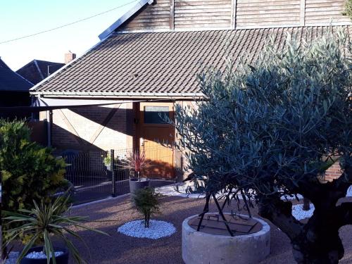La Loge-aux-Chevres Apartamento | Maisonnette L'Olivier